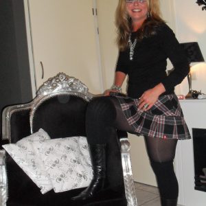 Besoin de sensations ce soir Elodie - rencontre-Milf-Corbeil-Essonnes