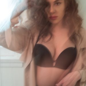 Élodie - rencontre-Milf-Lyon